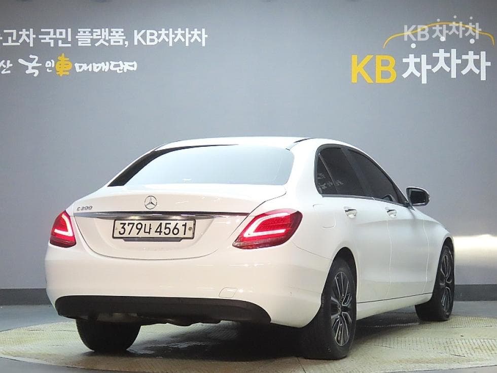 Mercedes-Benz The New (фейслифт) C-КласC200 W205 - 2