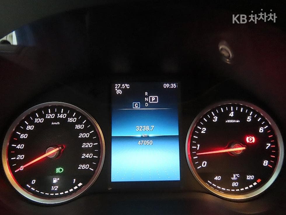 Mercedes-Benz The New (фейслифт) C-КласC200 W205 - 8