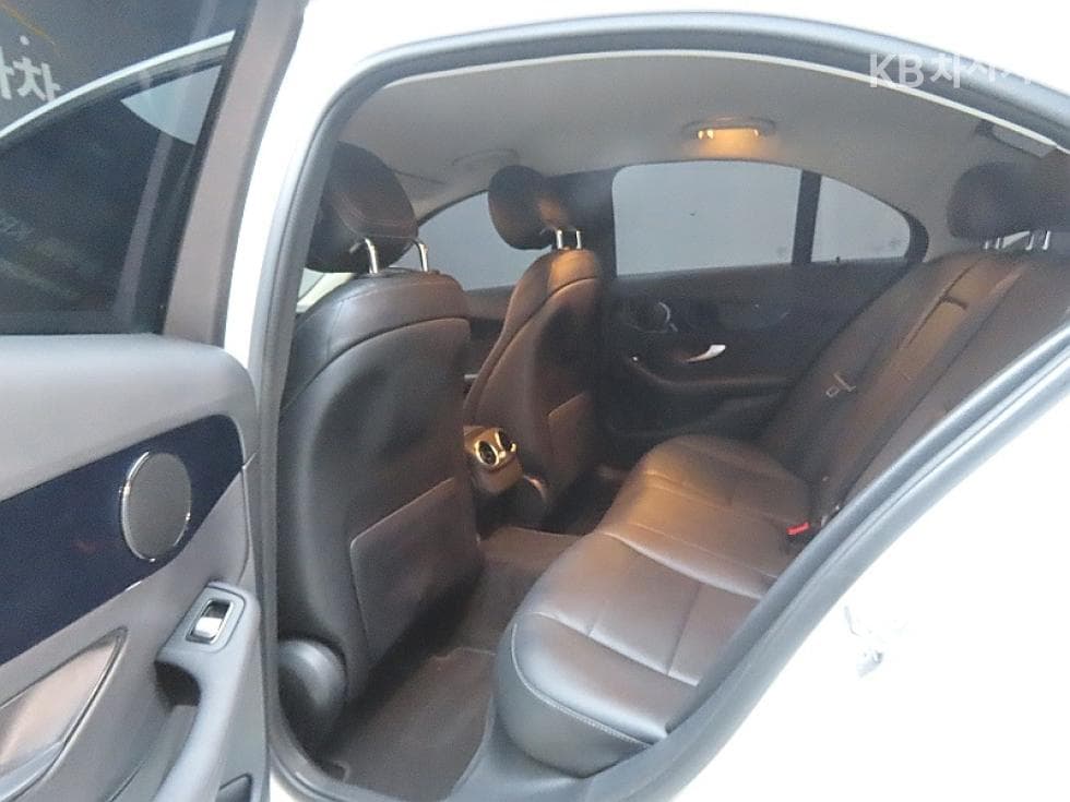 Mercedes-Benz The New (фейслифт) C-КласC200 W205 - 11