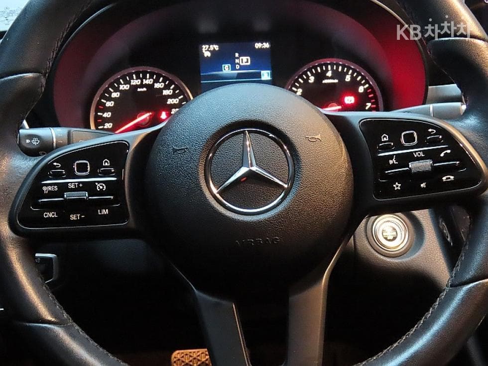 Mercedes-Benz The New (фейслифт) C-КласC200 W205 - 18