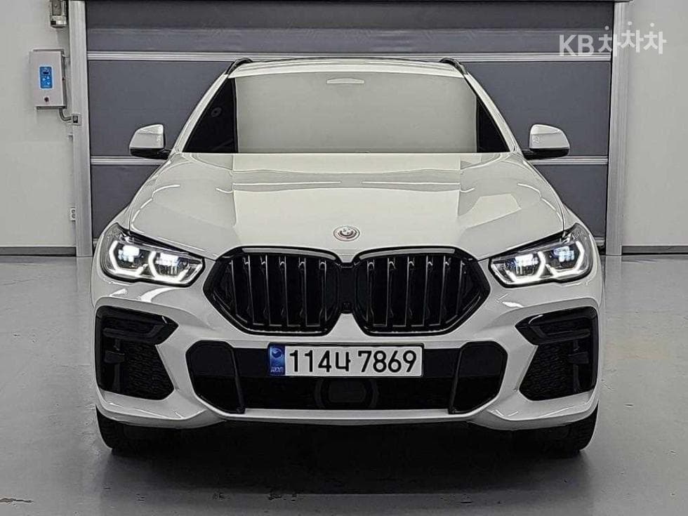 BMW X6(G06)M50i Standard - 2