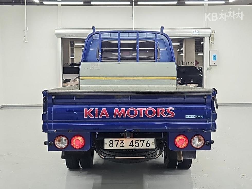 Kia Bongo 3 (light truck)1 Ton Extra Long Double Cab CRDi - 3