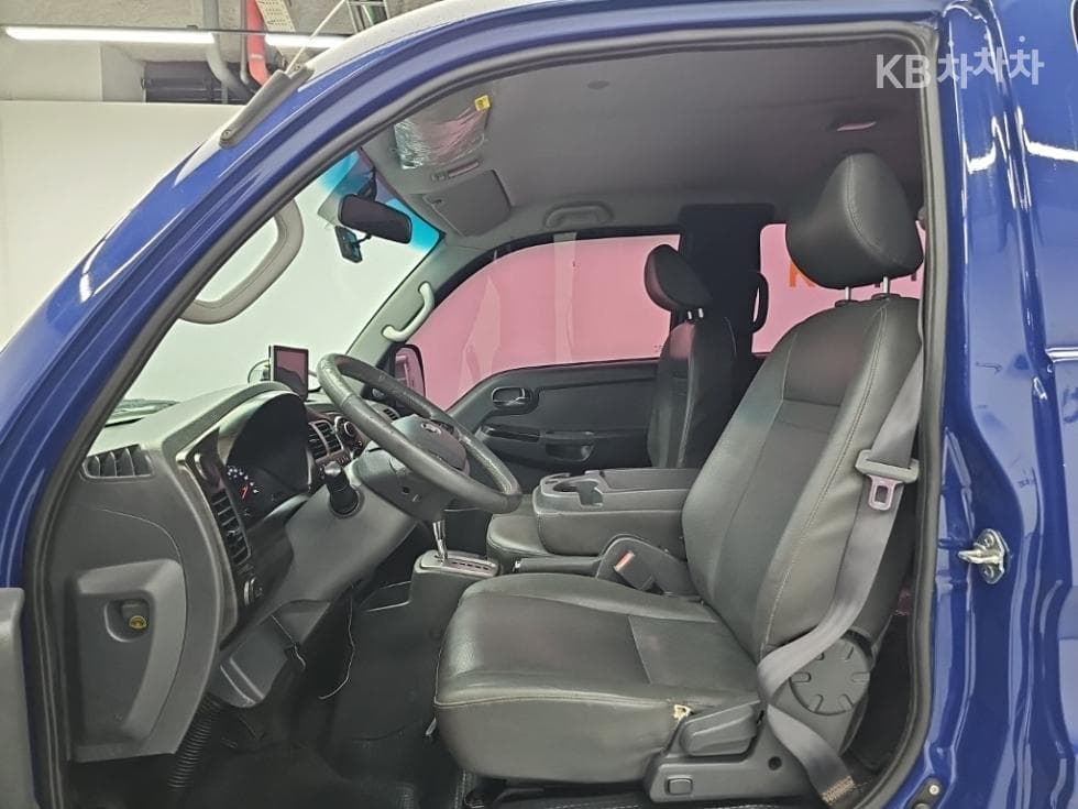 Kia Bongo 3 (light truck)1 Ton Extra Long Double Cab CRDi - 10
