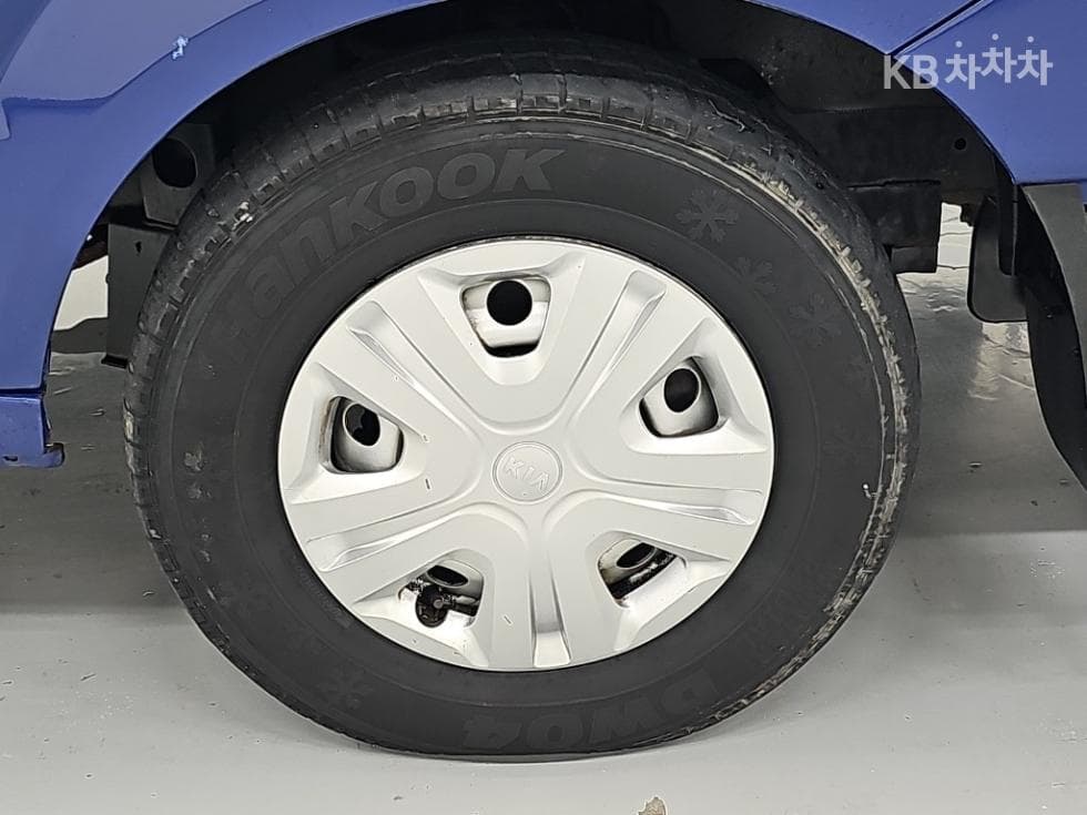 Kia Bongo 3 (light truck)1 Ton Extra Long Double Cab CRDi - 19