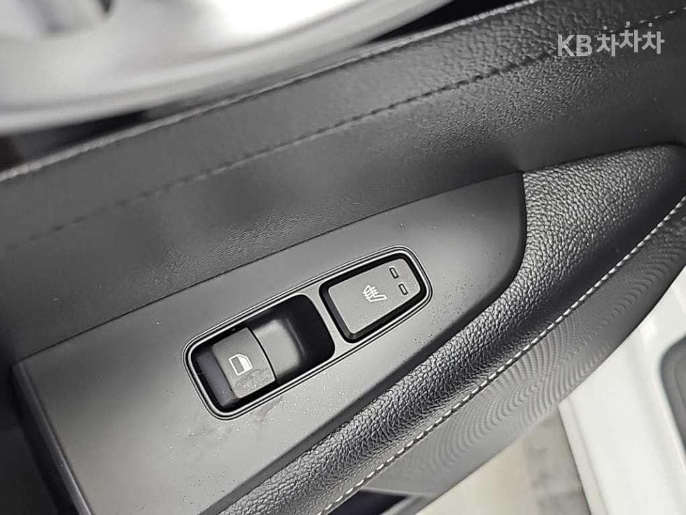 Kia All New K31.6 Gasoline Noblesse - 13