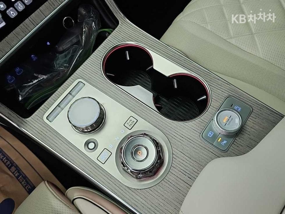 Genesis GV803.5 Turbo Gasoline AWD - 8