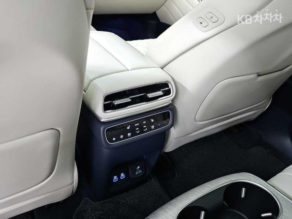 Genesis GV803.5 Turbo Gasoline AWD - 13