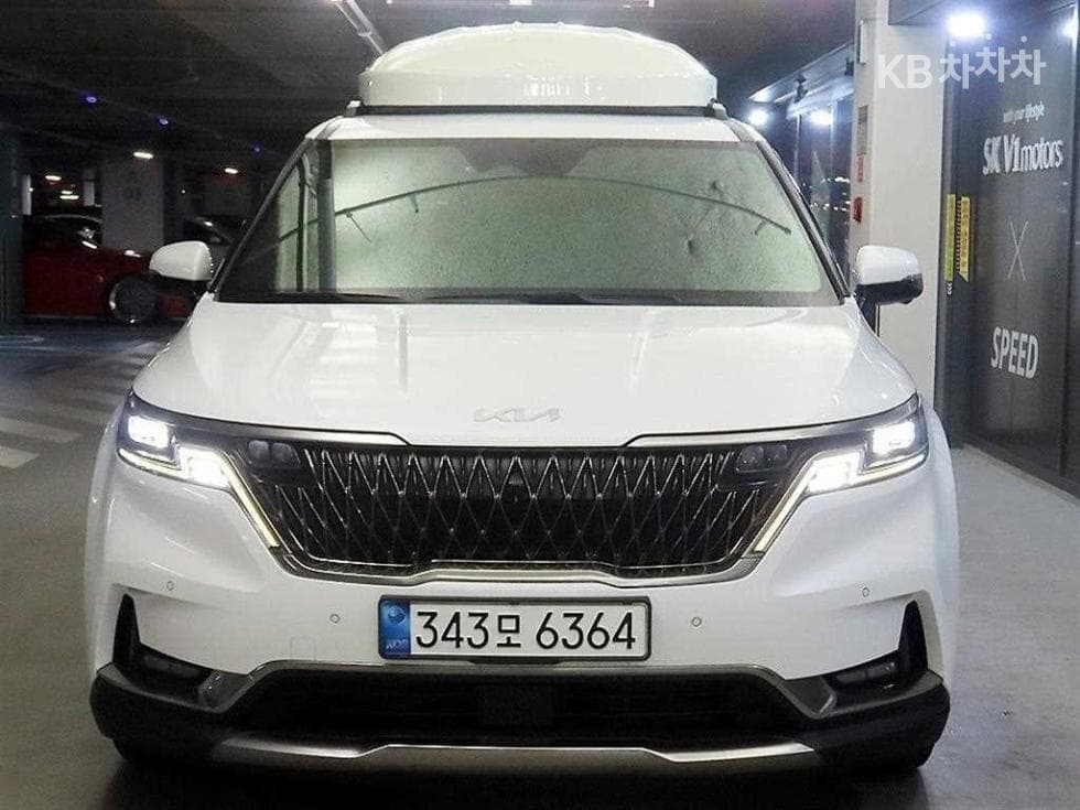 Kia Carnival 4th generation D2.2 9-seater Noblesse - Image 1