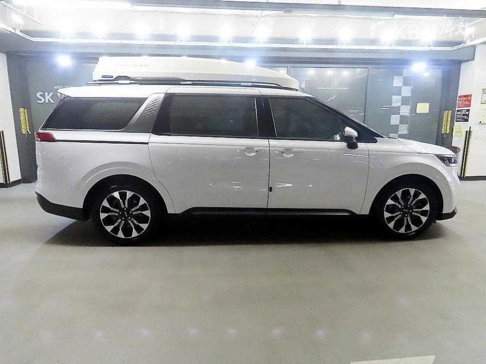 Kia Carnival 4th generationD2.2 9-seater Noblesse - 3
