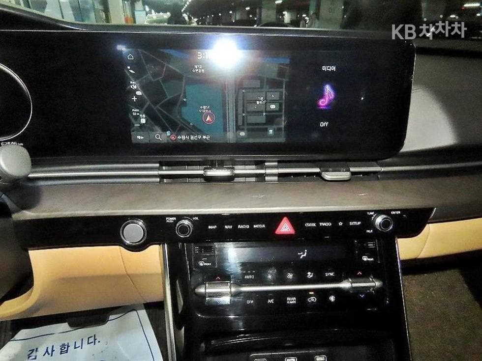 Kia Carnival 4th generationD2.2 9-seater Noblesse - 11