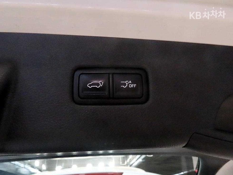 Kia Carnival 4th generationD2.2 9-seater Noblesse - 15