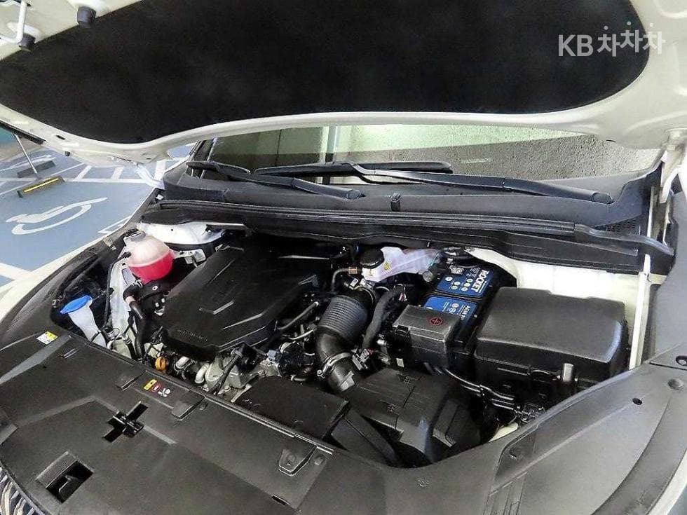 Kia Carnival 4th generationD2.2 9-seater Noblesse - 19