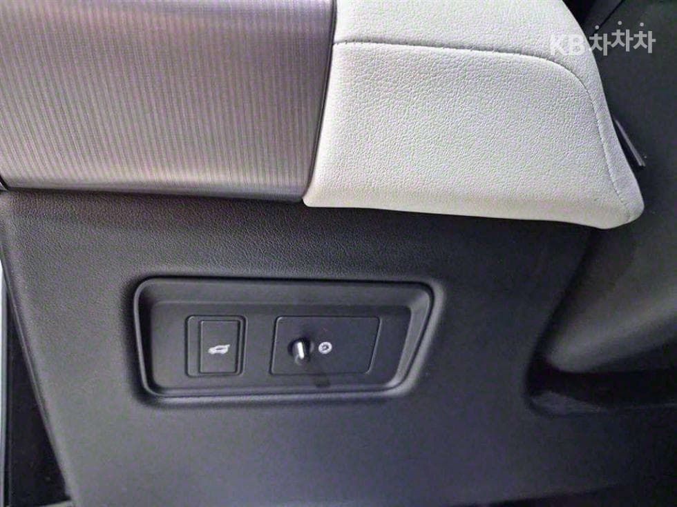 Land Rover New Range Rover Sport3.0 SDV6 HSE Dynamic - 12
