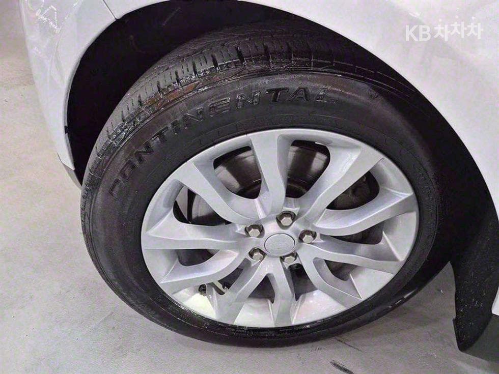 Land Rover New Range Rover Sport3.0 SDV6 HSE Dynamic - 20