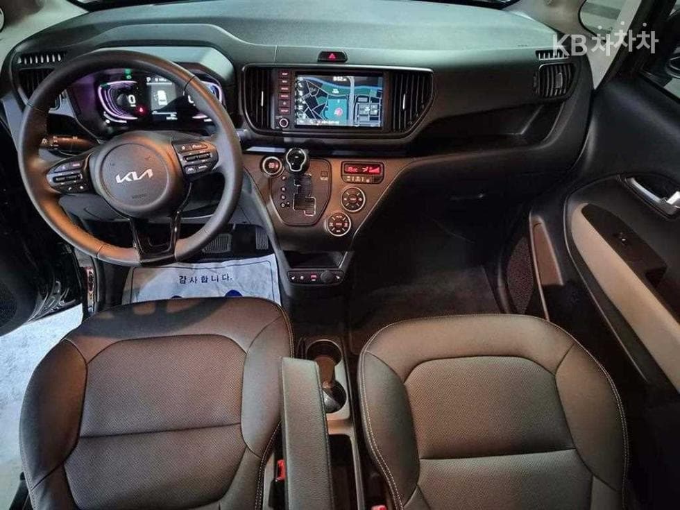Kia The New (facelift) Kia Ray (van)1.0 Gasoline Signature - 10
