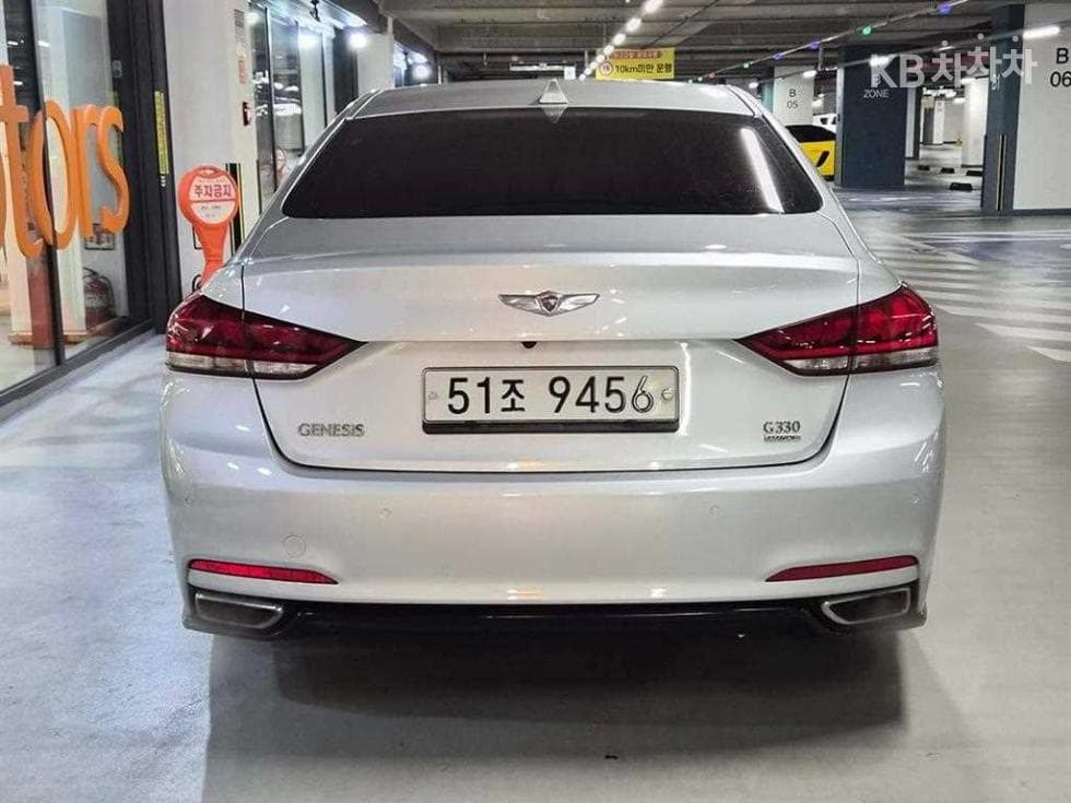 Hyundai GenesisDHG330 Premium AWD - 5