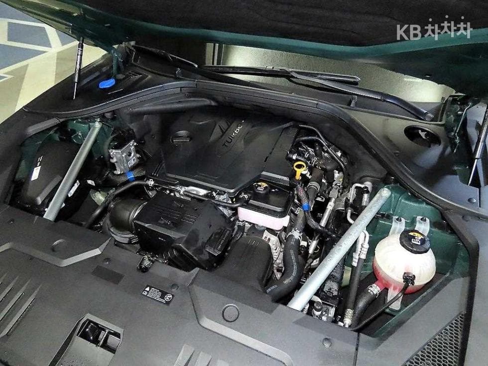 Genesis GV70Gasoline 2.5T AWD - 19