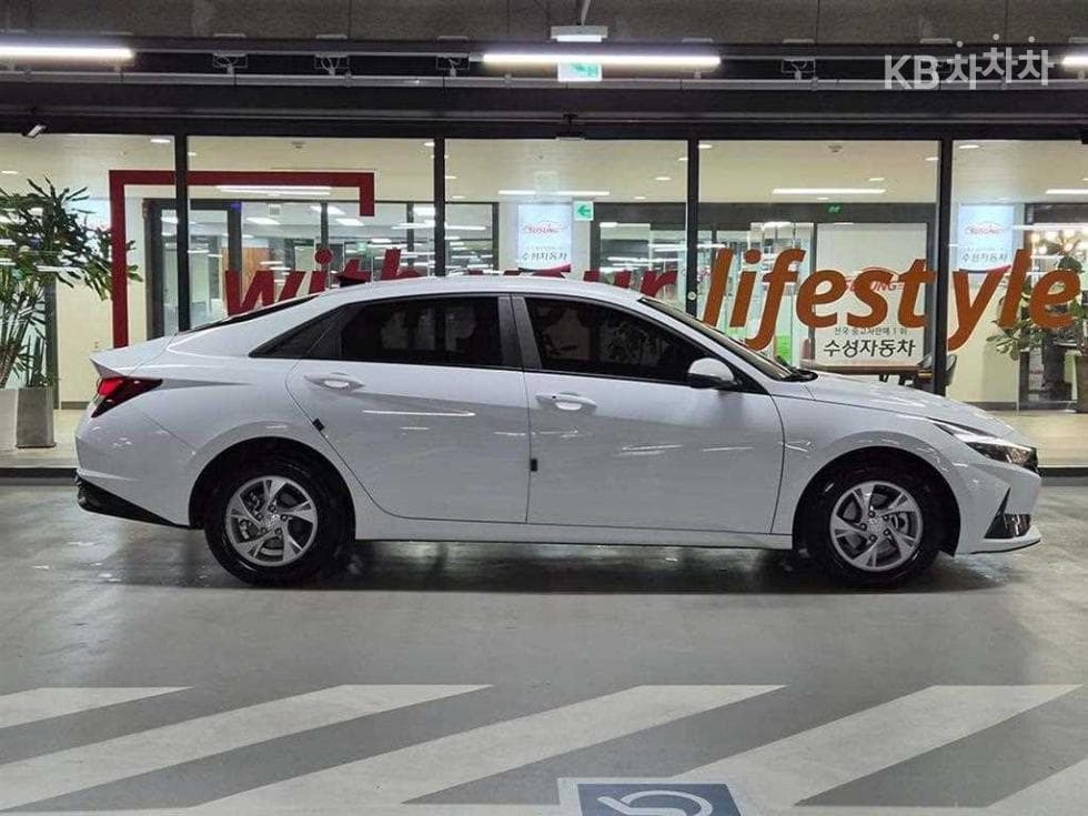 Hyundai All New Avante (Elantra)(CN7)1.6 Gasoline Modern - 3