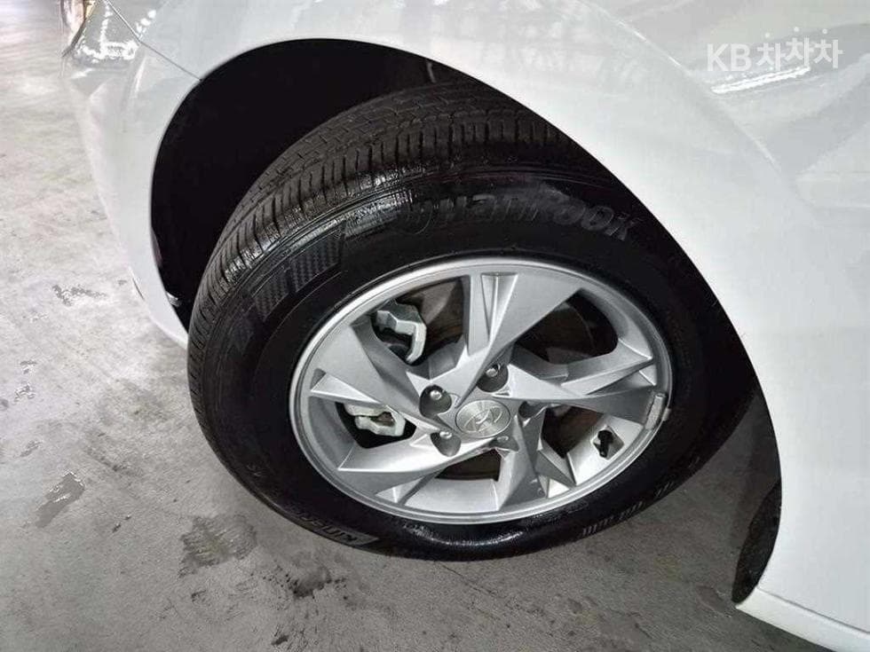 Hyundai All New Avante (Elantra)(CN7)1.6 Gasoline Modern - 20