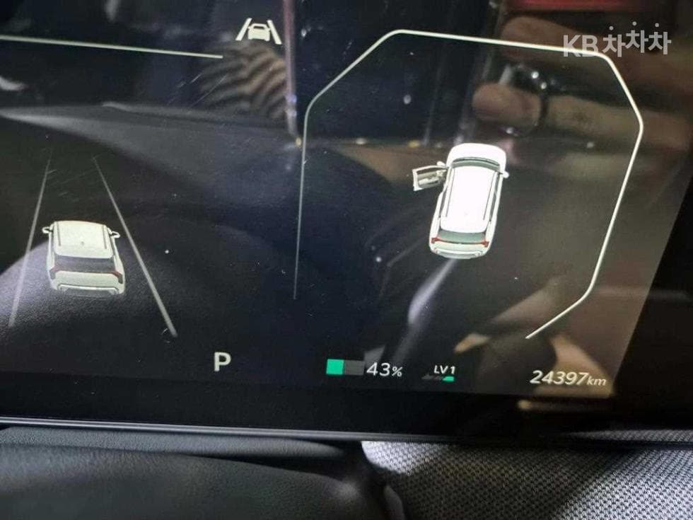 Kia EV3Long Range 2WD 어스 - 9