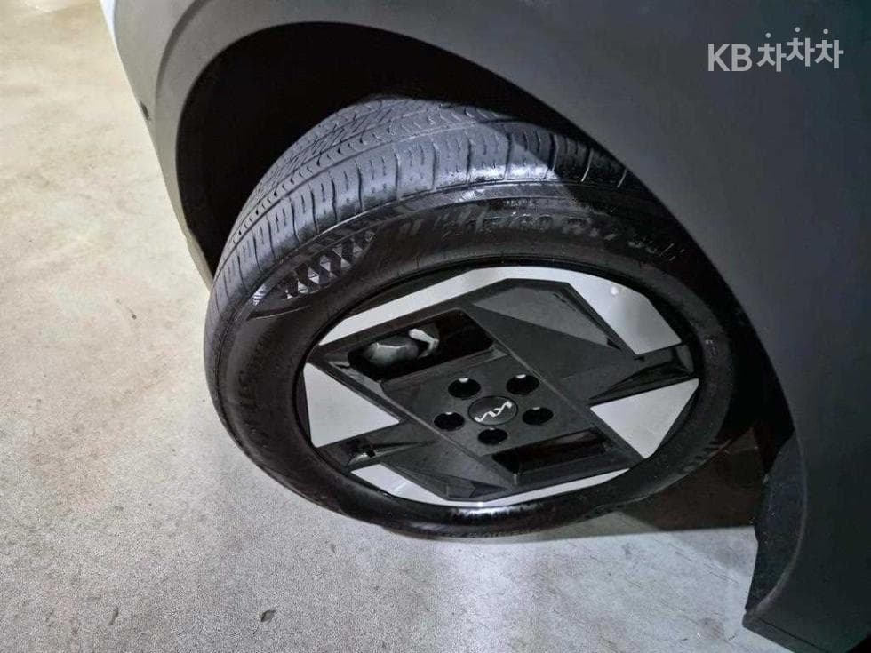 Kia EV3Long Range 2WD 어스 - 20