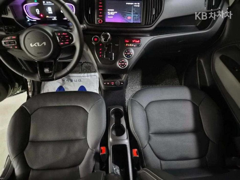 Kia The New (facelift) Kia Ray (van)1.0 Gasoline Signature - 10