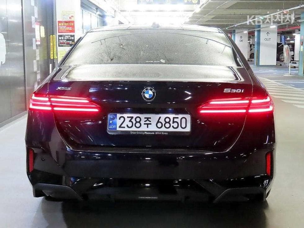 BMW New5 Series(G60)530i xDrive M Sport - 5