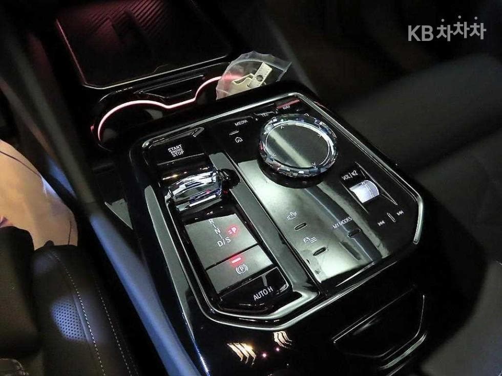 BMW New5 Series(G60)530i xDrive M Sport - 12
