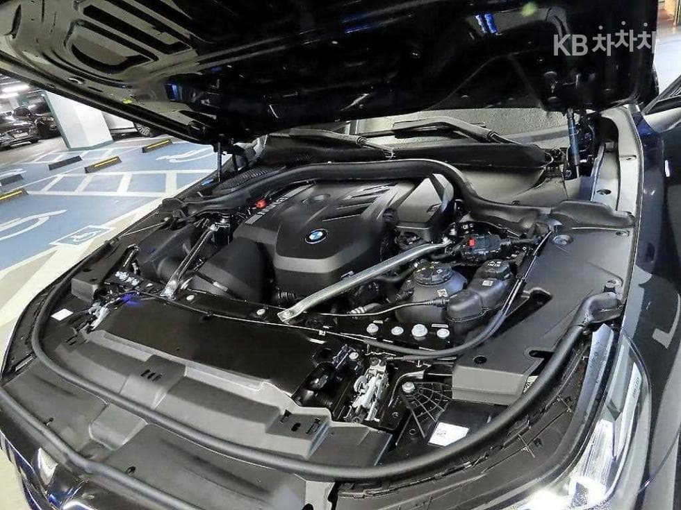 BMW New5 Series(G60)530i xDrive M Sport - 19
