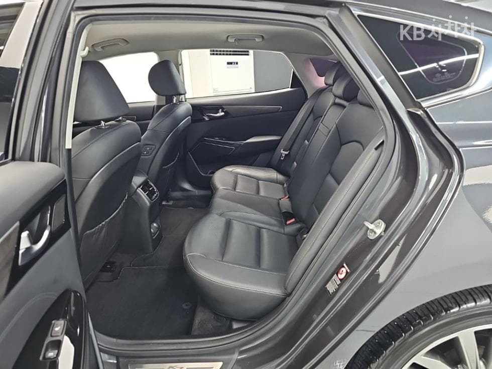 Kia K7 Premiere2.5 GDi Noblesse - 12