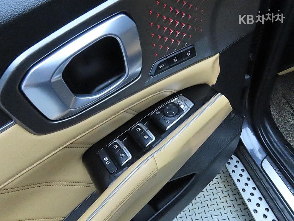 Киа Sorento 4-то поколение2.2 Дизел 4x4 Signature - 13