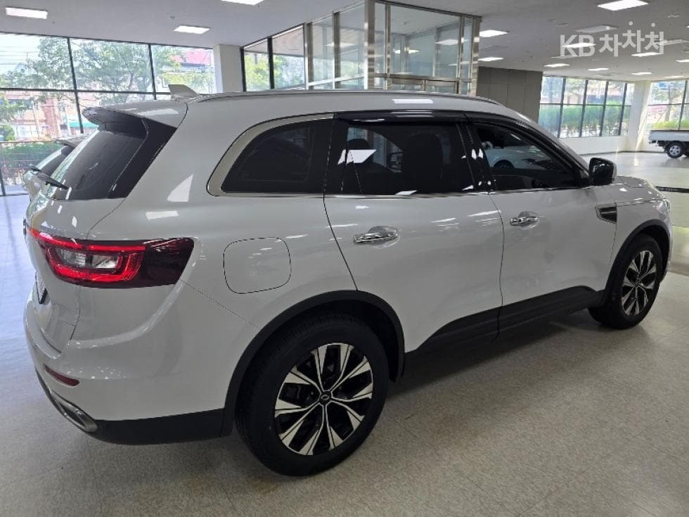 Рено Корея Нов QM62.0 LPe 2WD LE - 3
