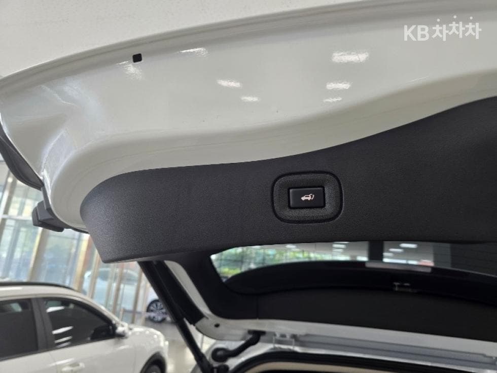 Рено Корея Нов QM62.0 LPe 2WD LE - 17
