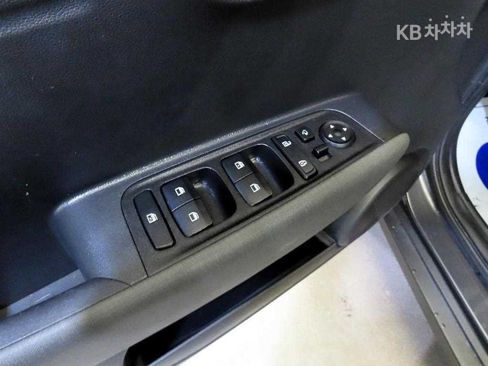 Хюндай Каспър1.0 Турбо Бензин 디 에센셜 - 13
