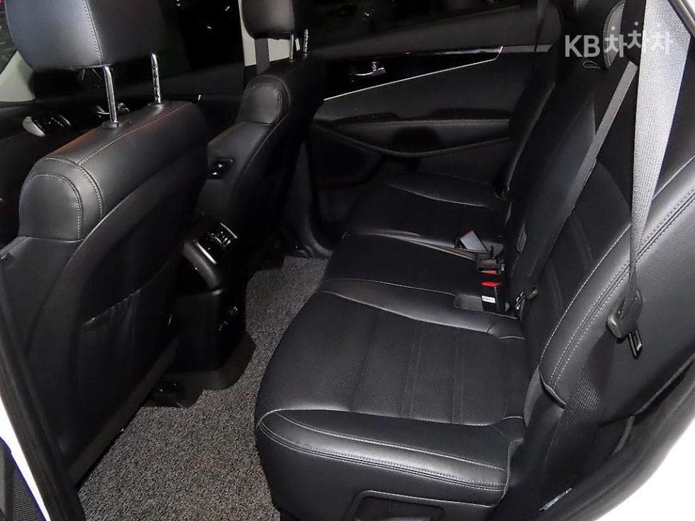 Киа The New (фейслифт) Sorento2.0 Дизел 2WD Noblesse - 7