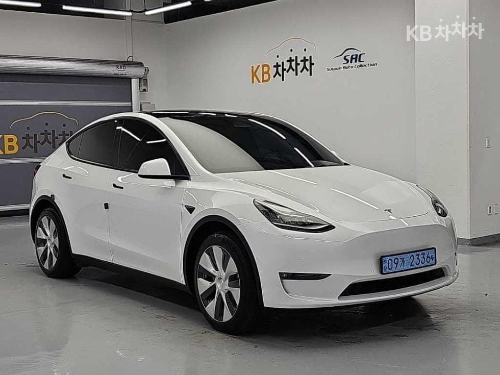 테슬라 Model YStandard Range - 4