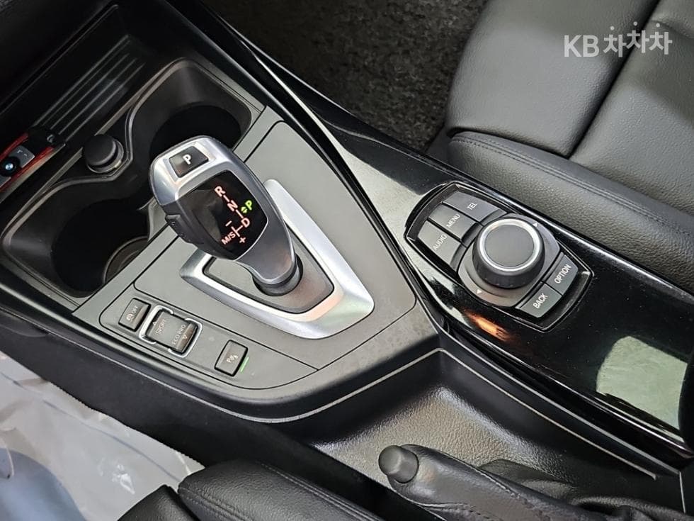 BMW New1시리즈118d 스포츠 라Seater F20 - 8