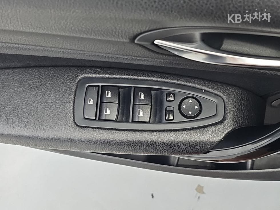 BMW New1시리즈118d 스포츠 라Seater F20 - 19
