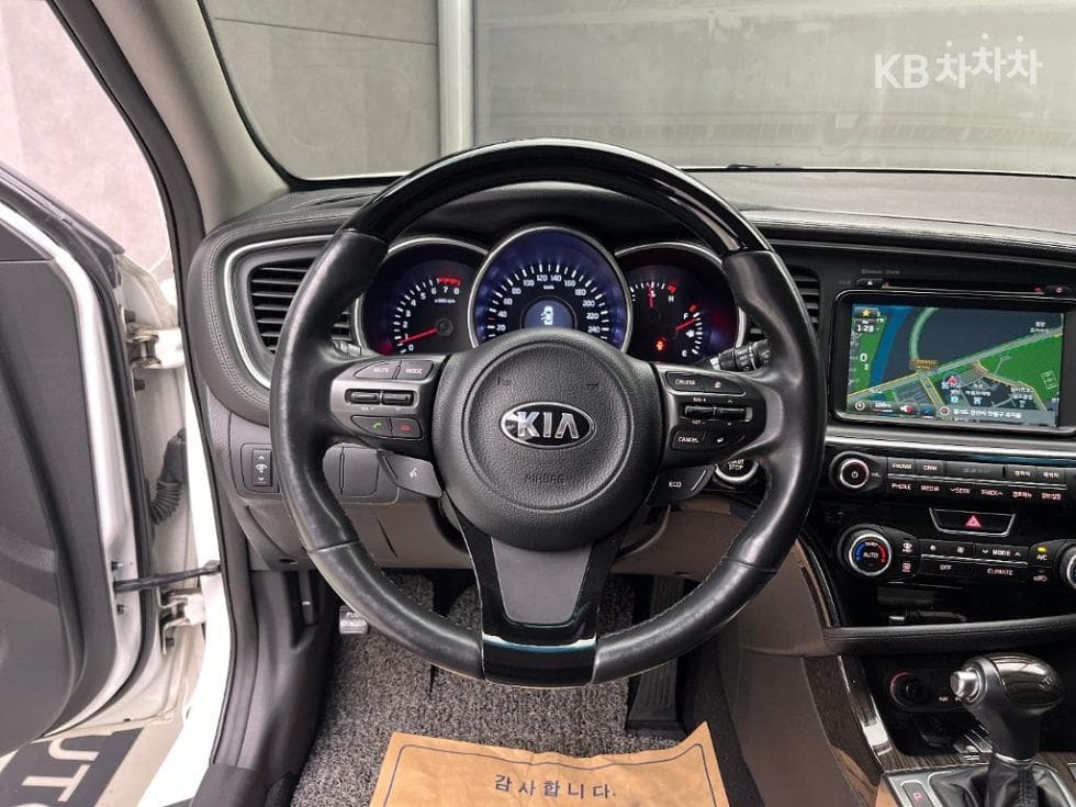 Kia The New (facelift) K5 Second generationRental car 2.0 LPI Prestige - 9