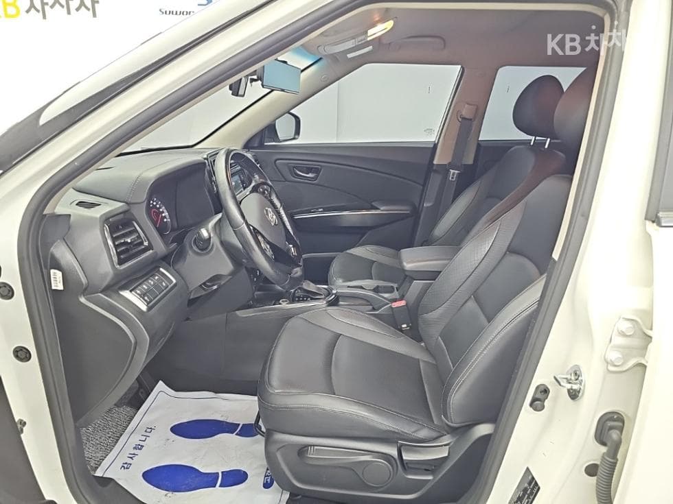 KG Mobility Very New (facelift/refresh; particularly for Tivoli) TivoliGasoline V3 2WD Standard - 11