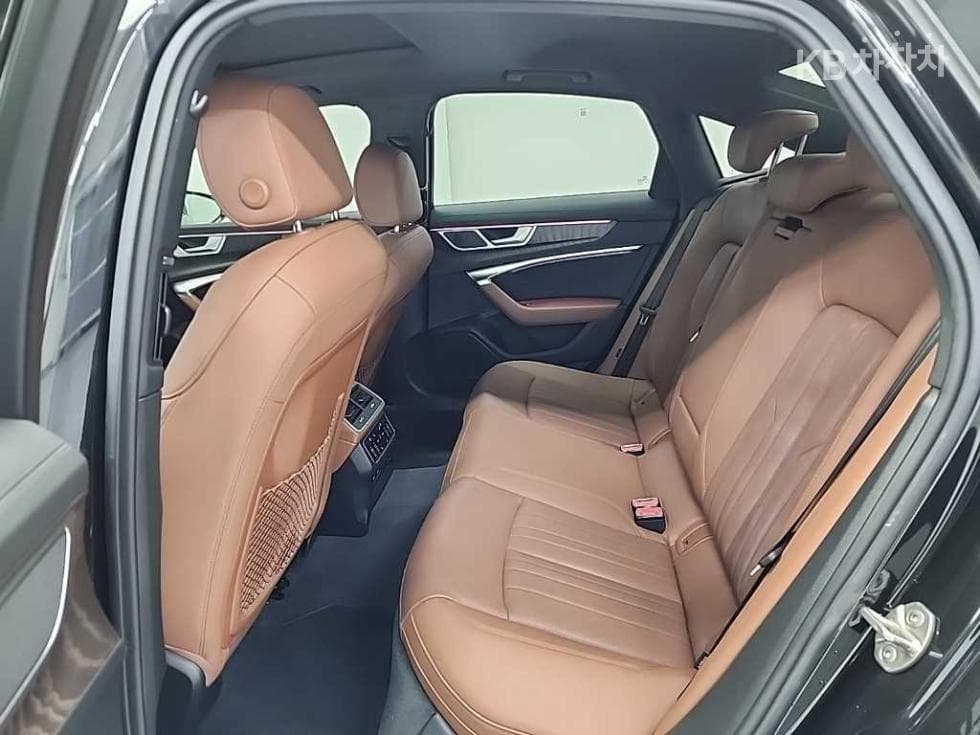 Audi A6(C8)40 Turbo Diesel Injection Quattro Premium - 12