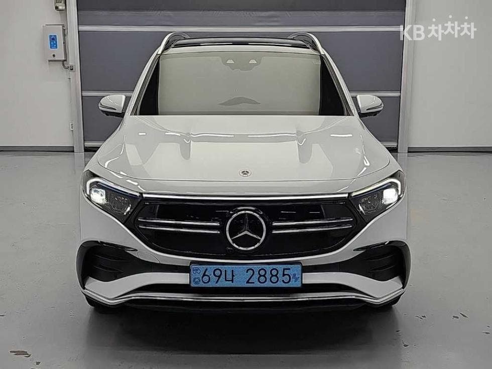 Mercedes-Benz EQB (X243)EQB 300 4Matic AMG Line - 2