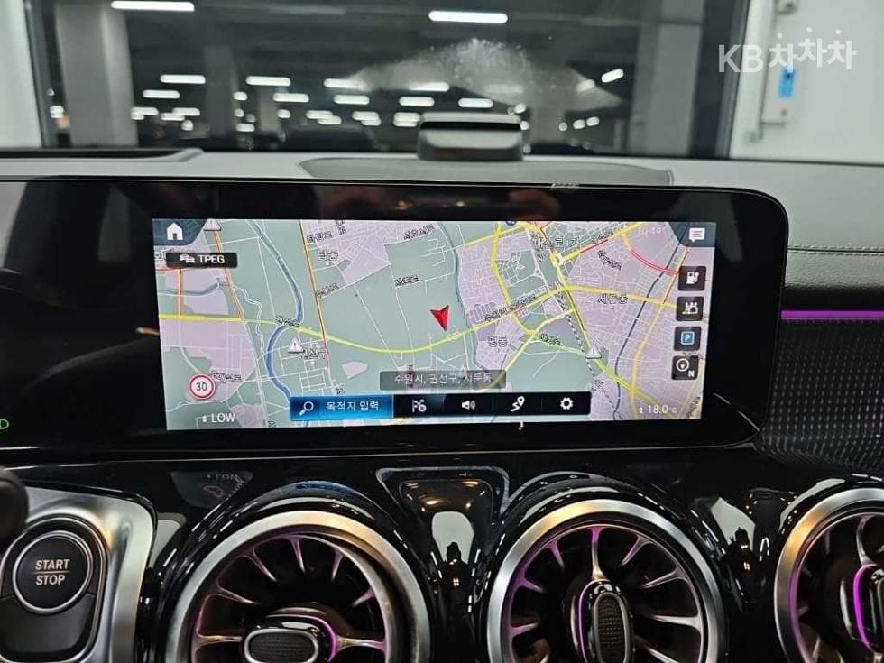 Mercedes-Benz EQB (X243)EQB 300 4Matic AMG Line - 14