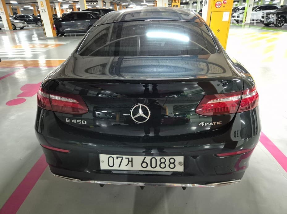 Mercedes-Benz E-Class (W213)E450 4MATIC Coupe Standard - 2