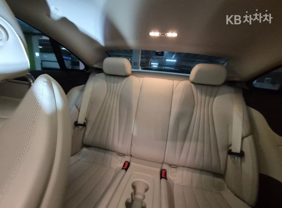 Mercedes-Benz E-Class (W213)E450 4MATIC Coupe Standard - 7