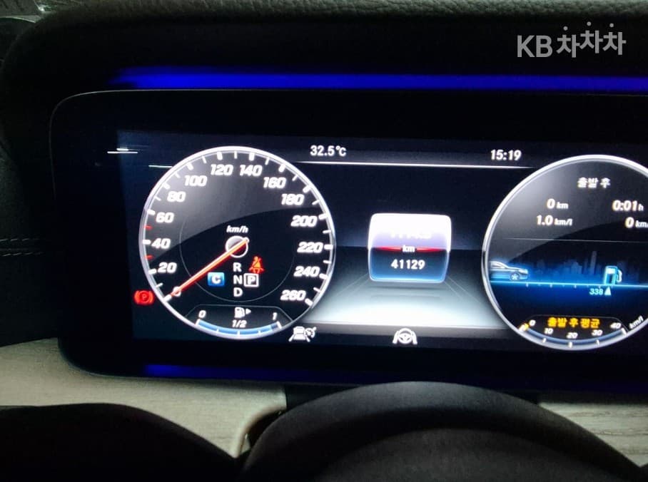Mercedes-Benz E-Class (W213)E450 4MATIC Coupe Standard - 8