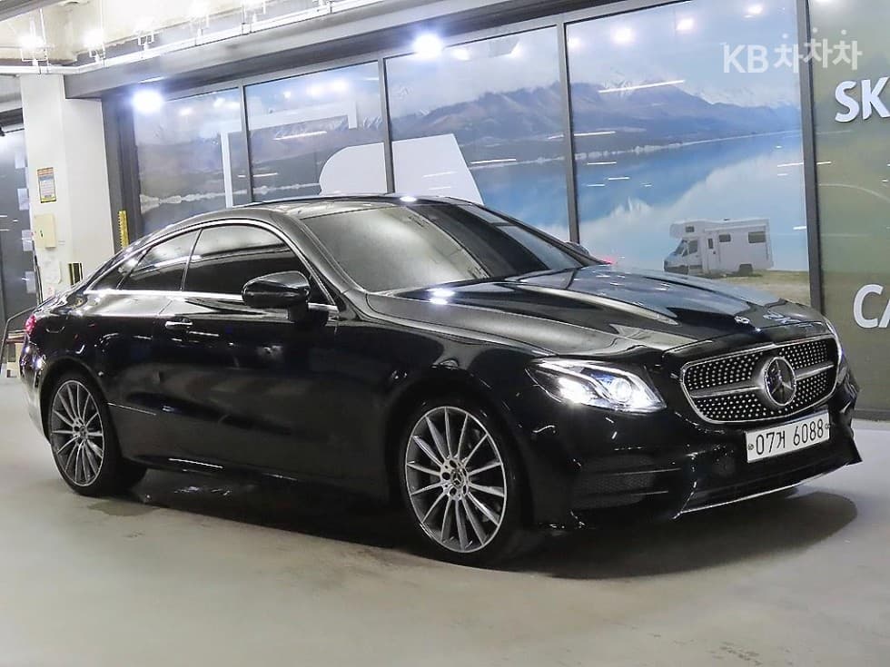 Mercedes-Benz E-Клас (W213) E450 4MATIC Coupe Стандартен - Image 1