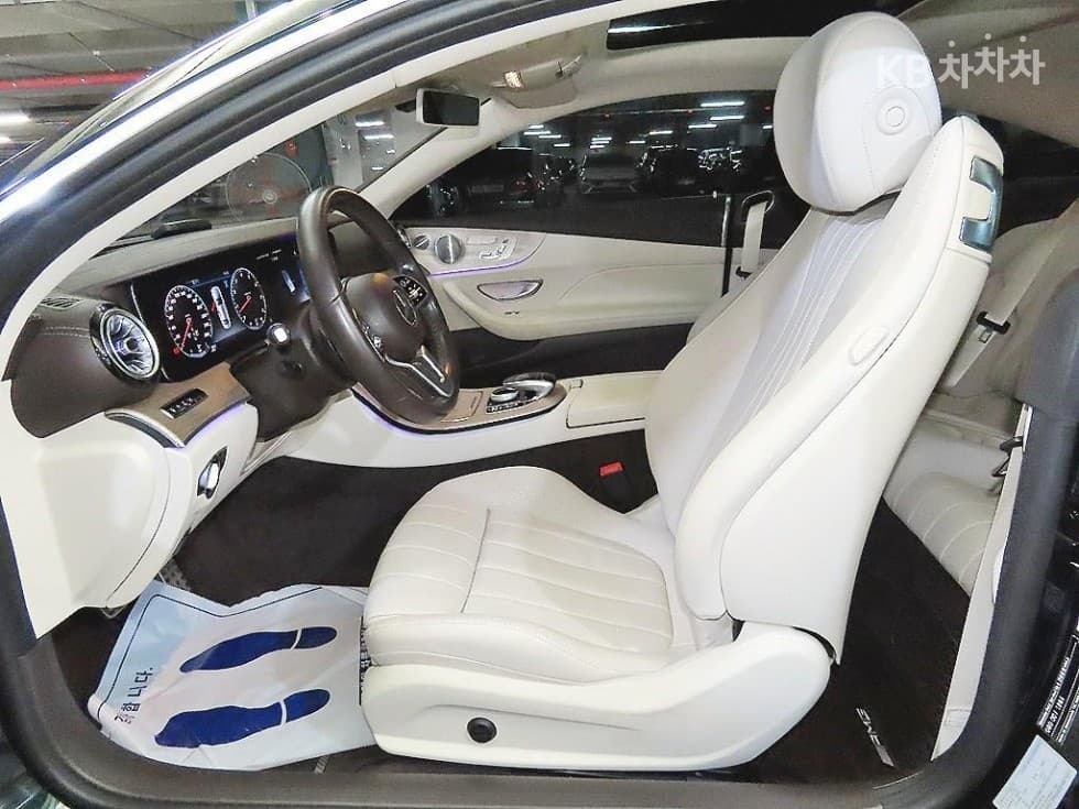 Mercedes-Benz E-Клас (W213)E450 4MATIC Coupe Стандартен - 6