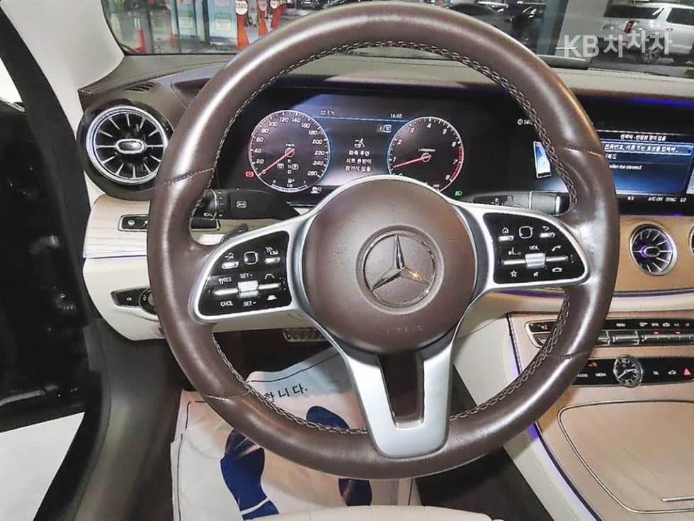 Mercedes-Benz E-Клас (W213)E450 4MATIC Coupe Стандартен - 8