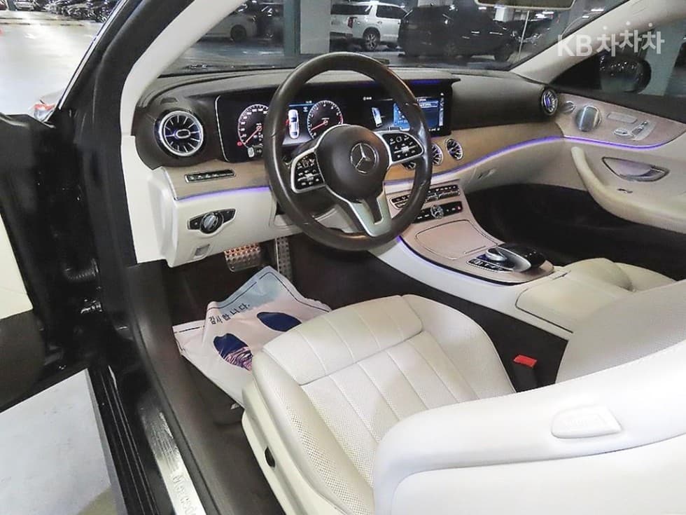 Mercedes-Benz E-Клас (W213)E450 4MATIC Coupe Стандартен - 10